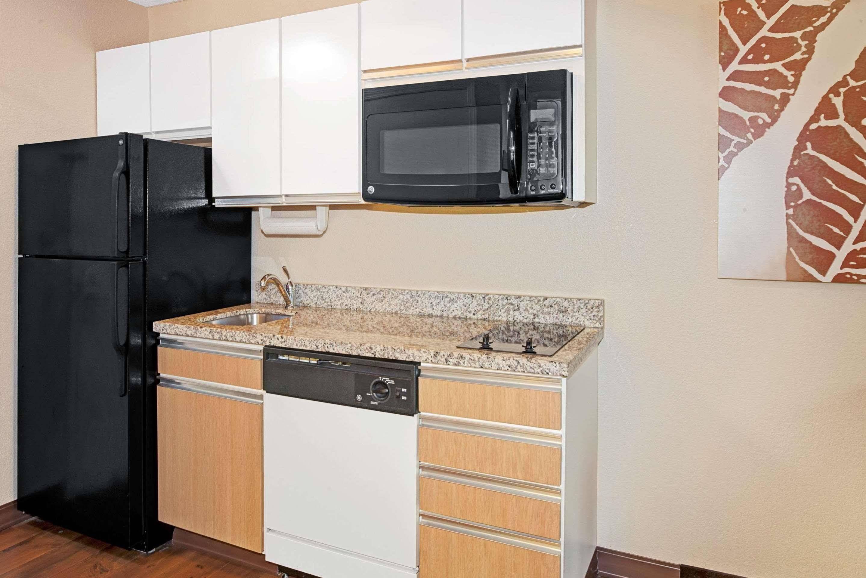 Mainstay Suites Northbrook Wheeling ภายนอก รูปภาพ