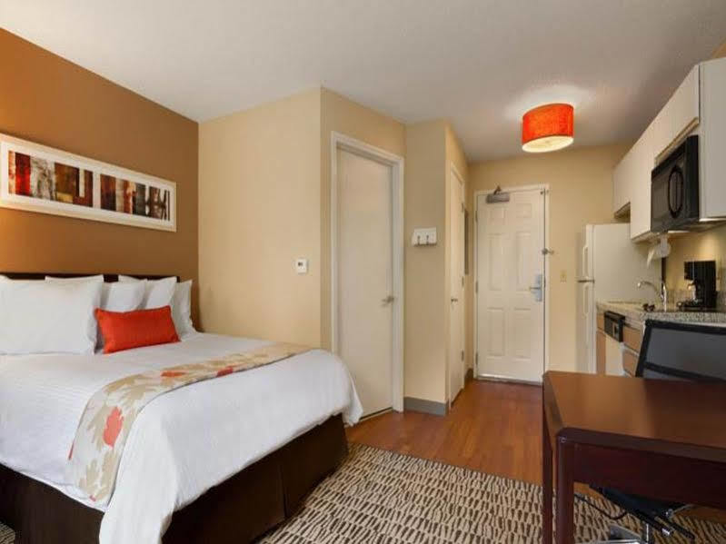 Mainstay Suites Northbrook Wheeling ภายนอก รูปภาพ